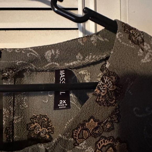 Floral Patterned Blouse - Picture 2 of 3